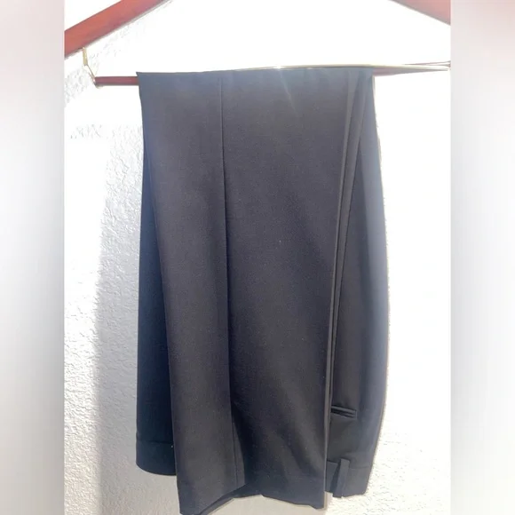 Bar III Suit (Jacket & Pants) - Picture 2 of 4